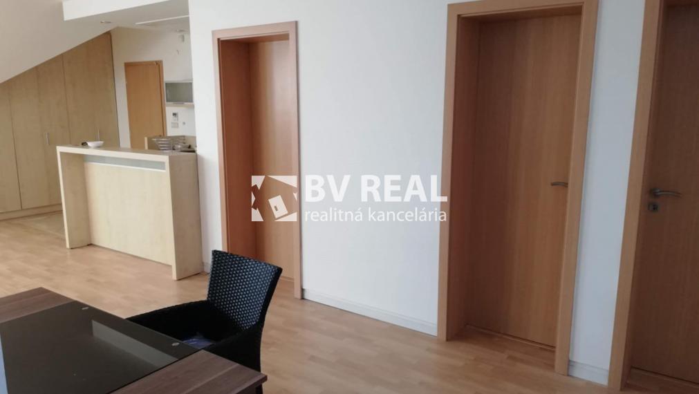 BV REAL Na prenájom apartmánový byt 85 m2 Bojnice FM2154